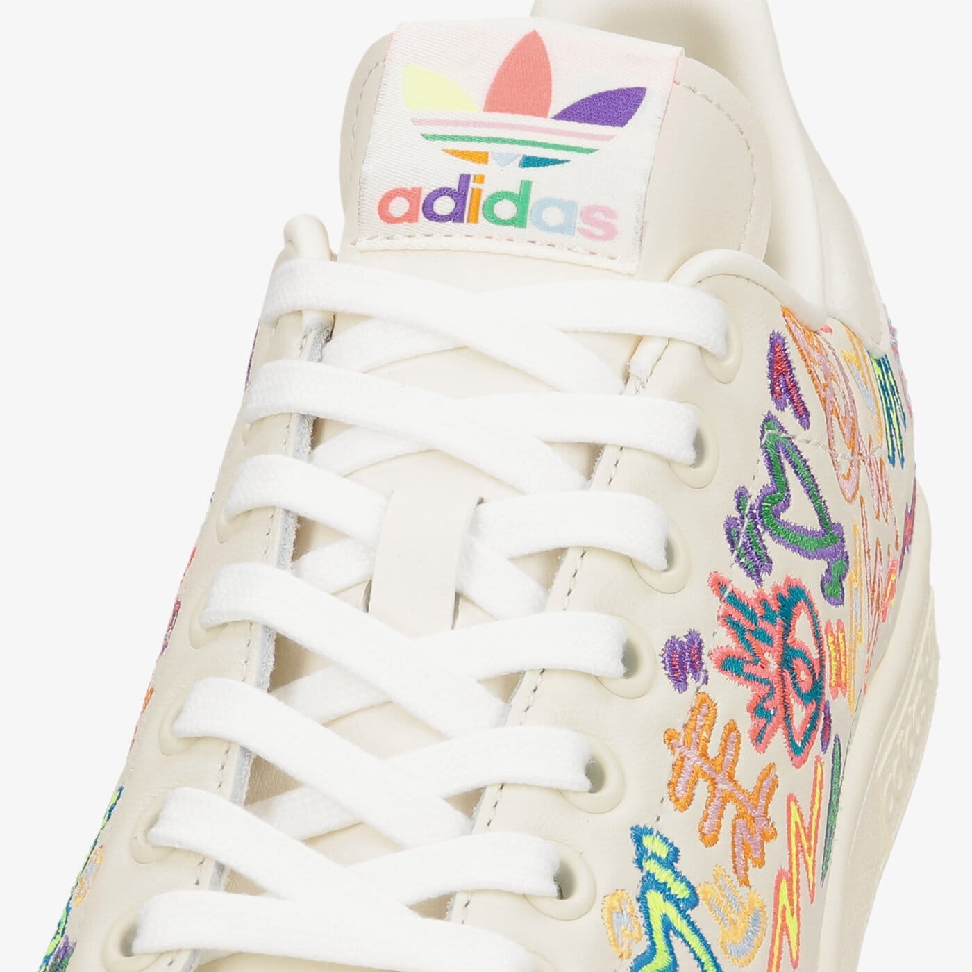 Дамски маратонки ADIDAS STAN SMITH PRIDE gx6394 цвят многоцветен