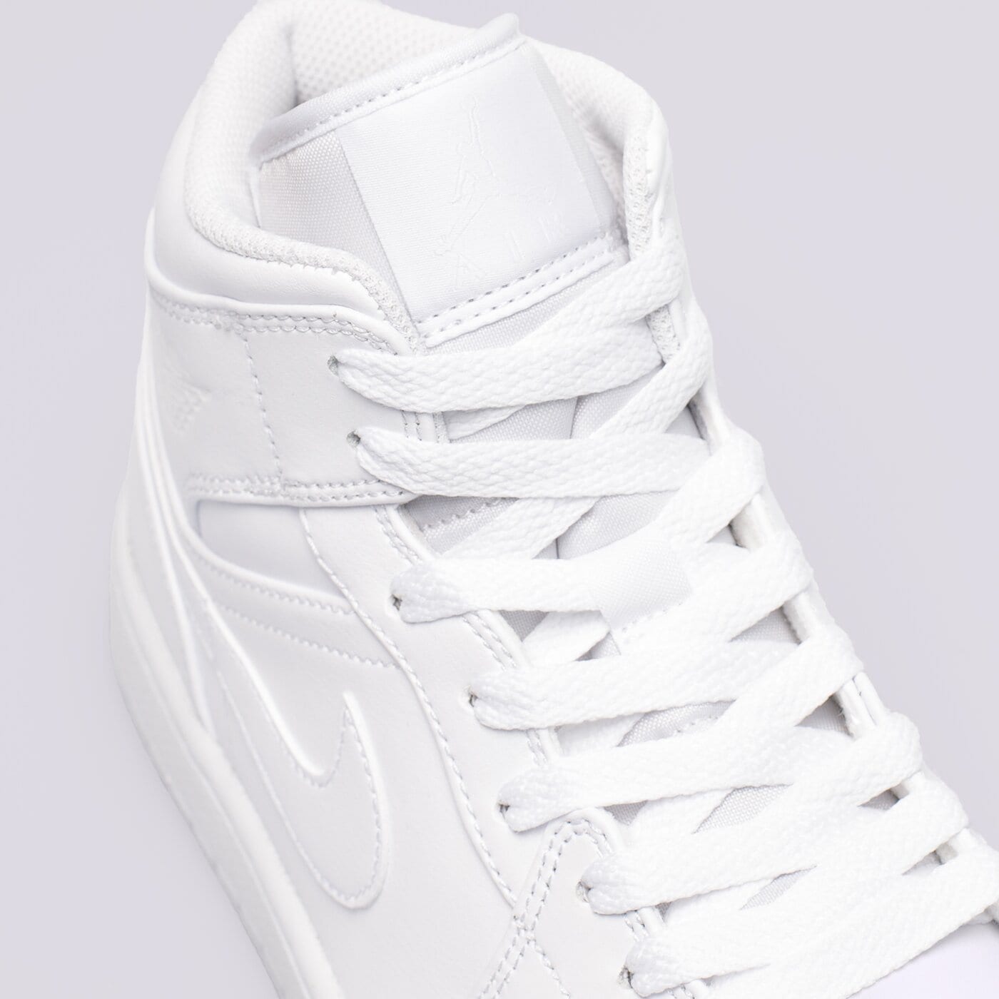 Мъжки маратонки AIR JORDAN 1 MID  554724-136 цвят бял