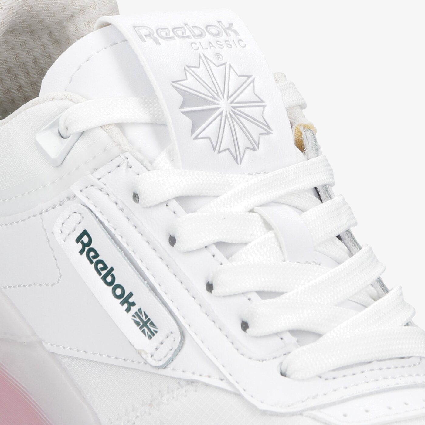 Дамски маратонки REEBOK CLUB C LEGACY g55899 цвят бял