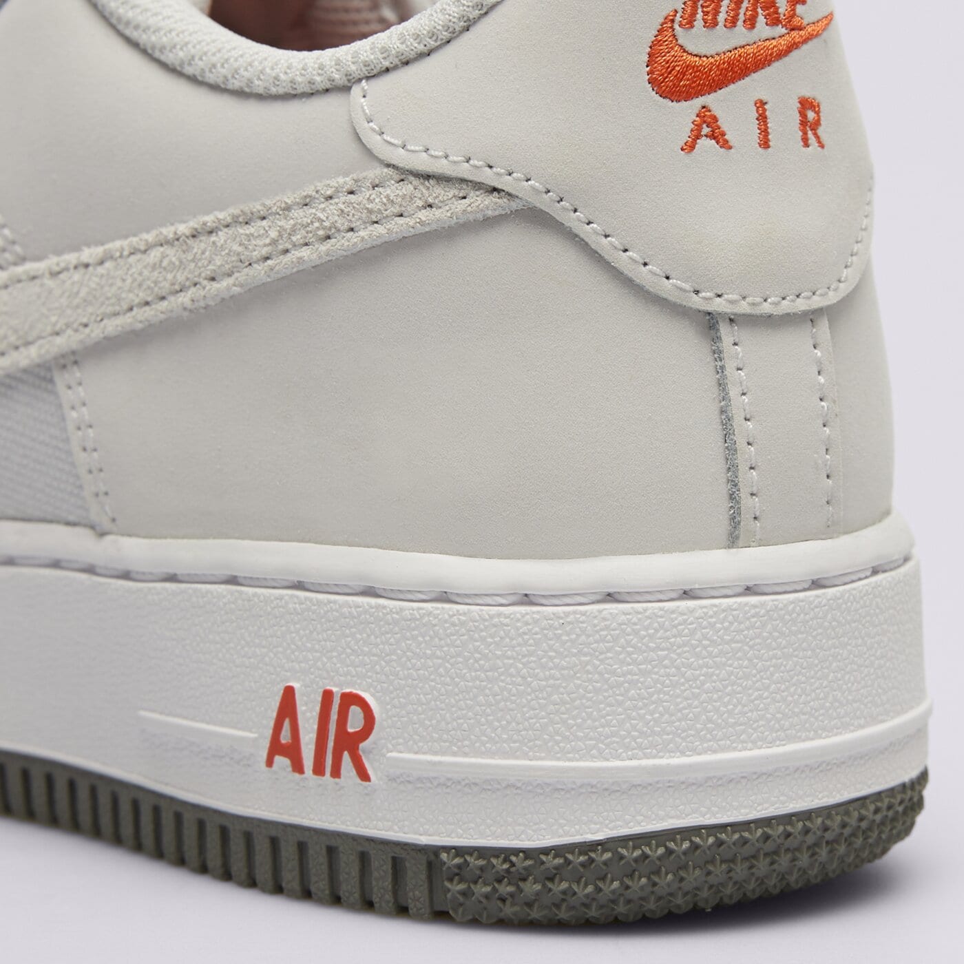 Детски маратонки NIKE AIR FORCE 1 LV8 2 BG hj4561-001 цвят сив