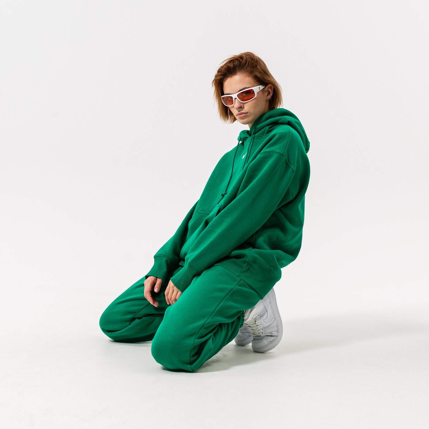 Дамски панталони NIKE ПАНТАЛОНИ W NSW PHNX FLC HR OS PANT dq5887-365 цвят зелен