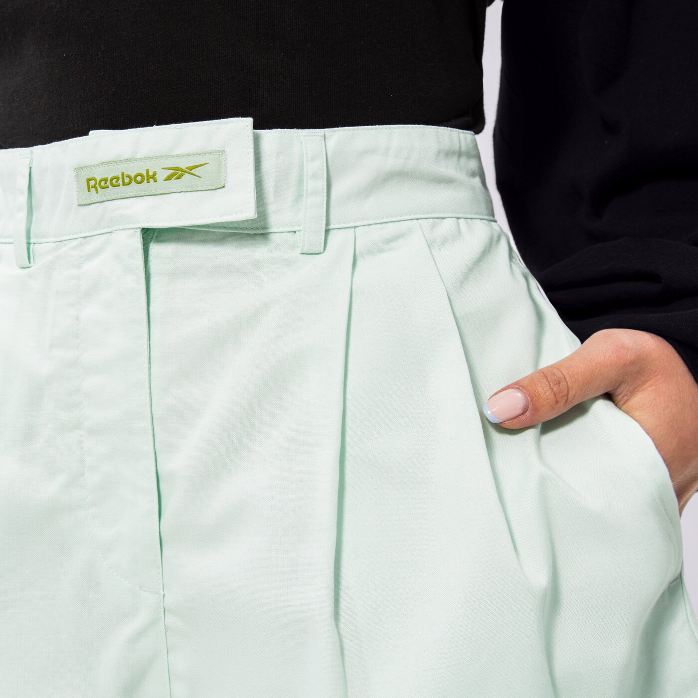 Дамски къси панталони REEBOK ШОРТИ CL WOMENS TREND SHORT hb8649 цвят мента