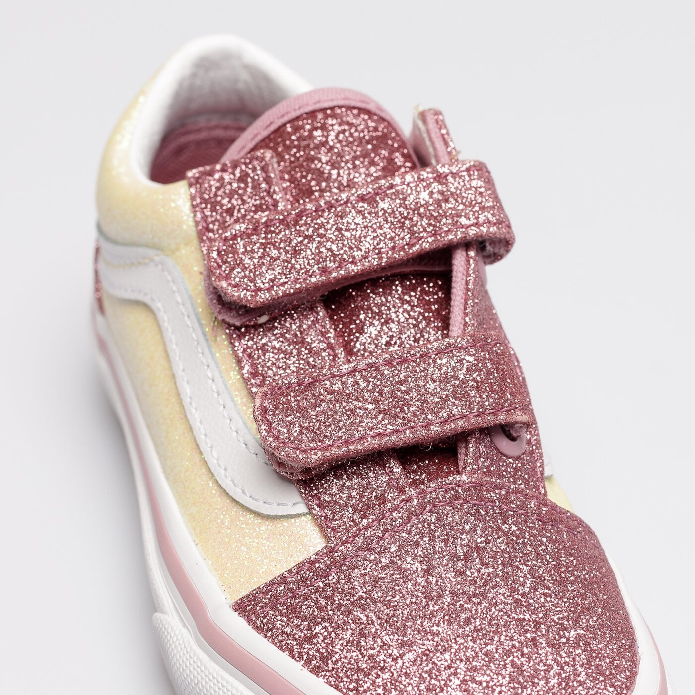 Детски маратонки VANS UY OLD SKOOL V vn0a5ee80fu1 цвят розов