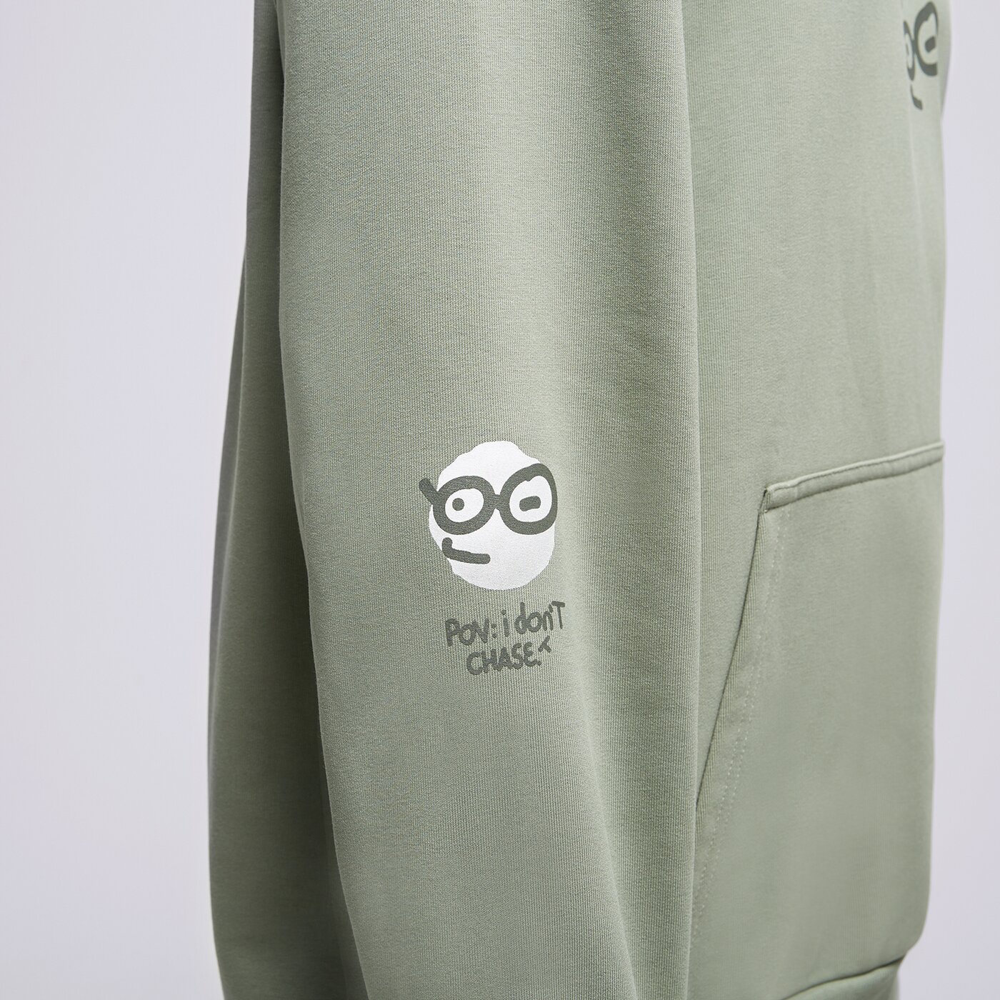 Мъжки суичър S.NOW JOB SIZEER HOODIE “POV” OLIVE si123blu50003 цвят зелен