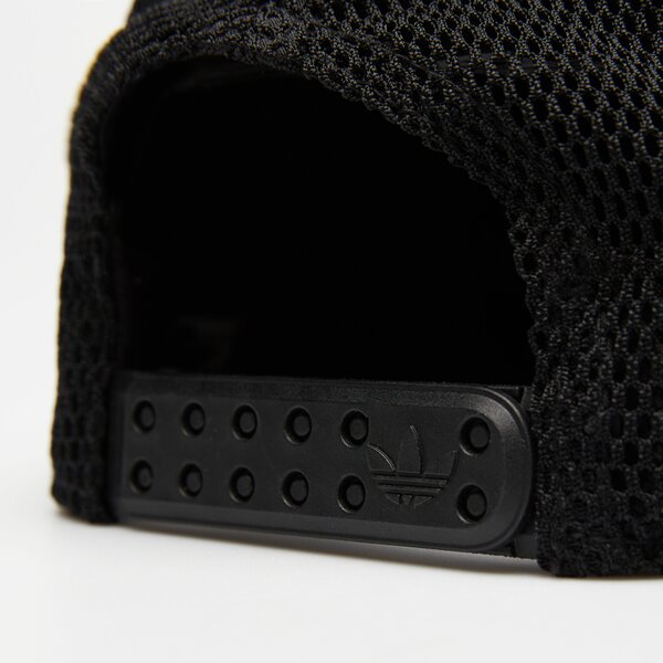 Дамска шапка с козирка ADIDAS ШАПКА AR TRUCKER CAP hl9334 цвят черен