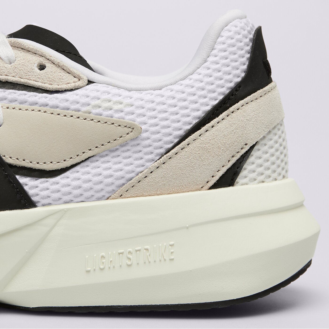 Мъжки маратонки ADIDAS LIGHTBLAZE jh6944 цвят бял