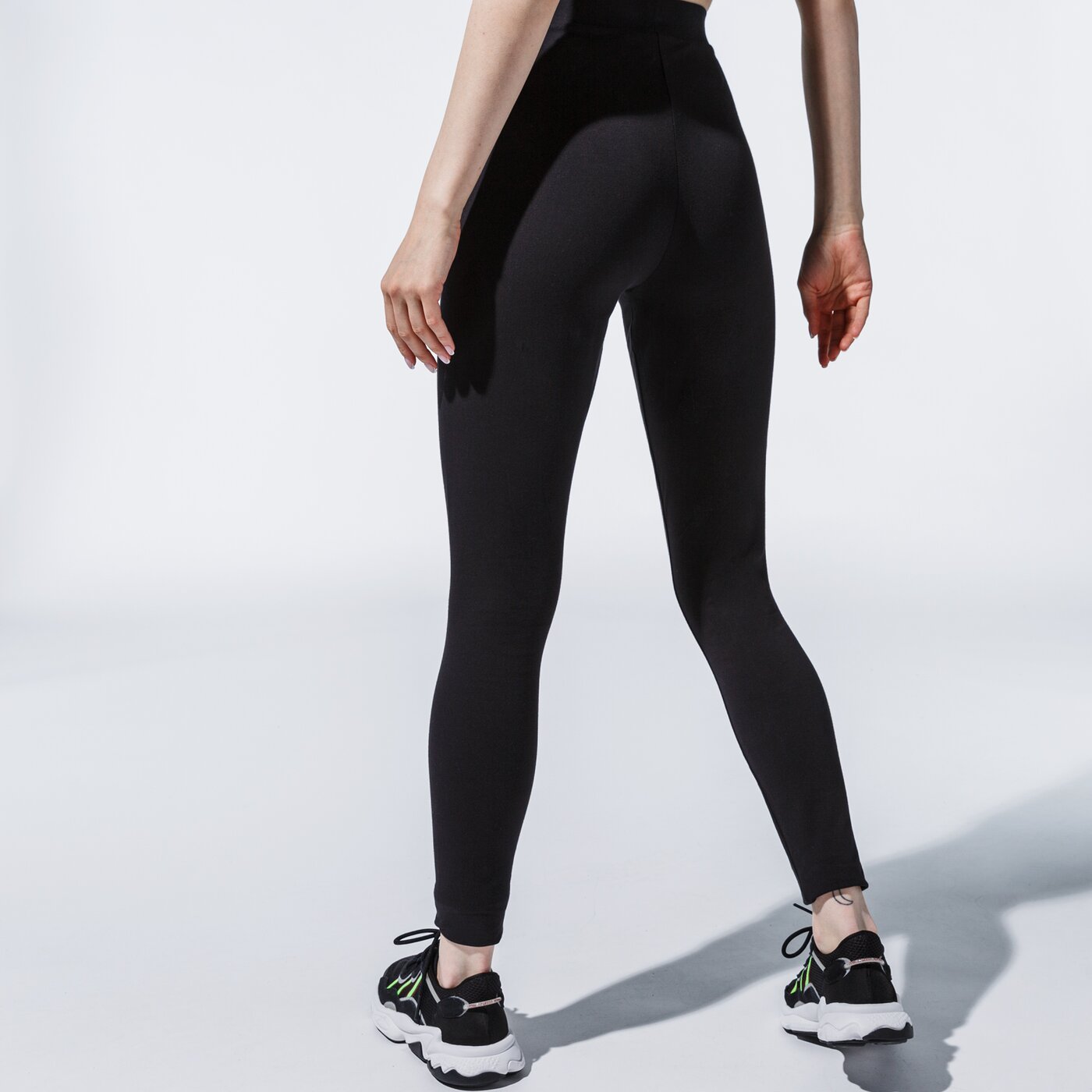 Дамски панталони ADIDAS КЛИН TIGHT gn8271 цвят черен