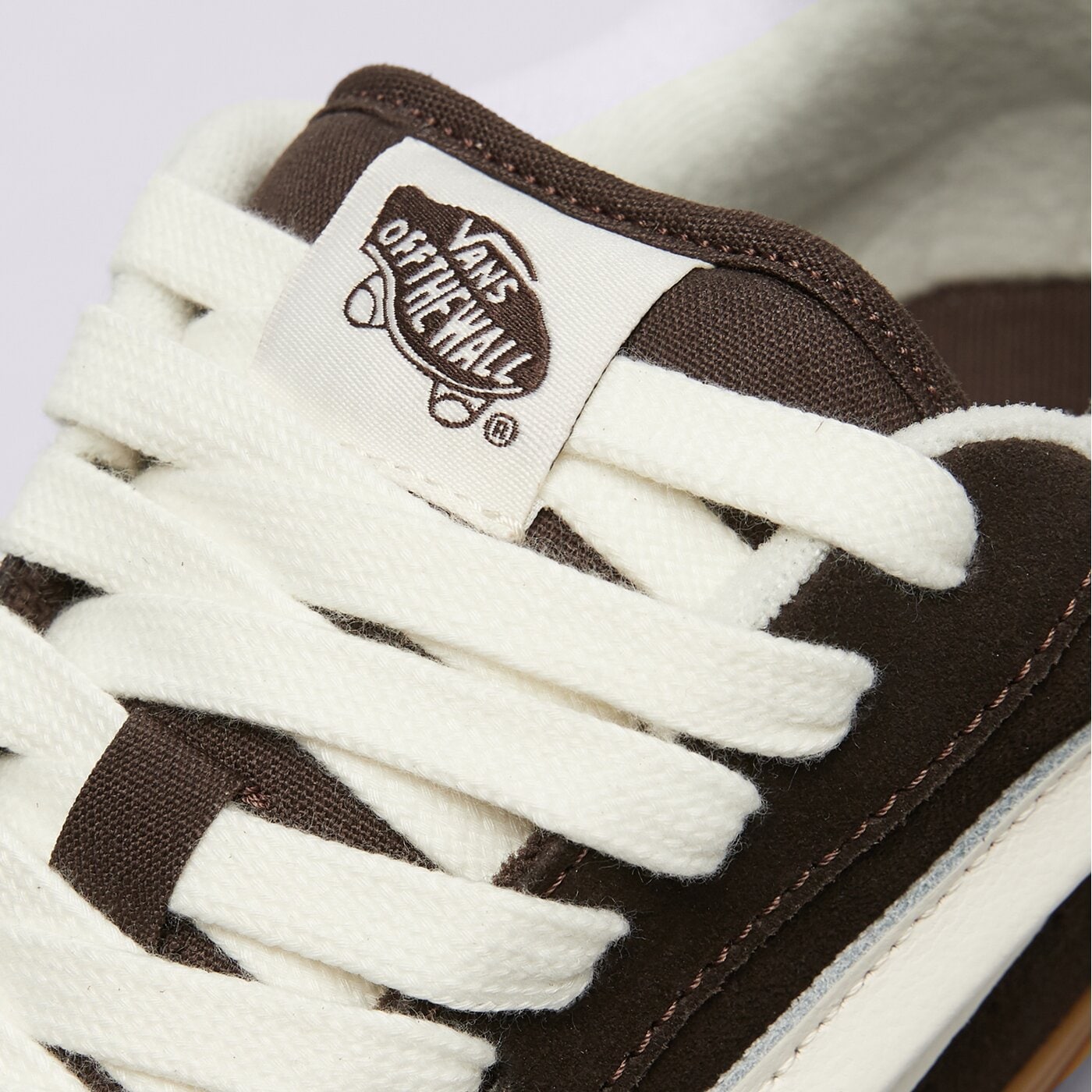 Дамски маратонки VANS KNU SKOOL  vn000cs0d4c1 цвят кафяв