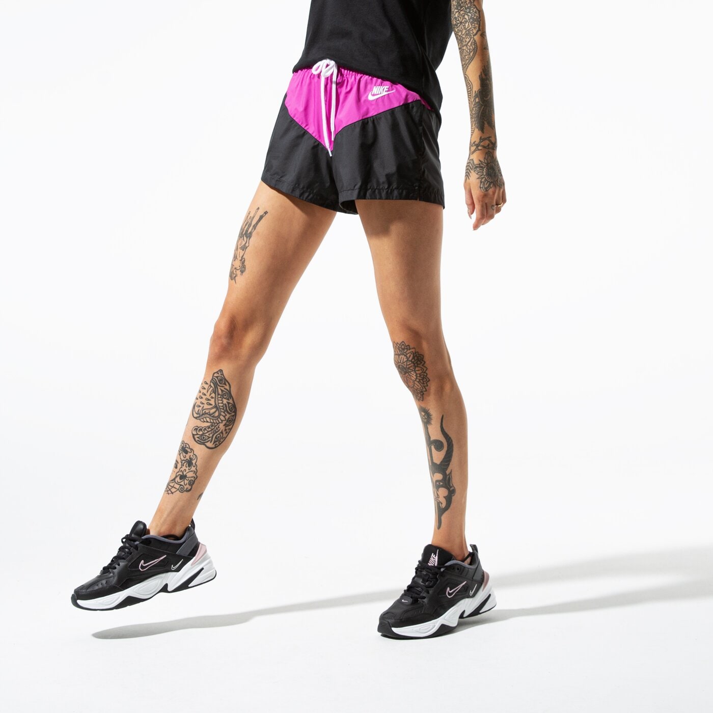 Дамски къси панталони NIKE ШОРТИ W NSW HRTG SHORT WVN ar2362-010 цвят розов