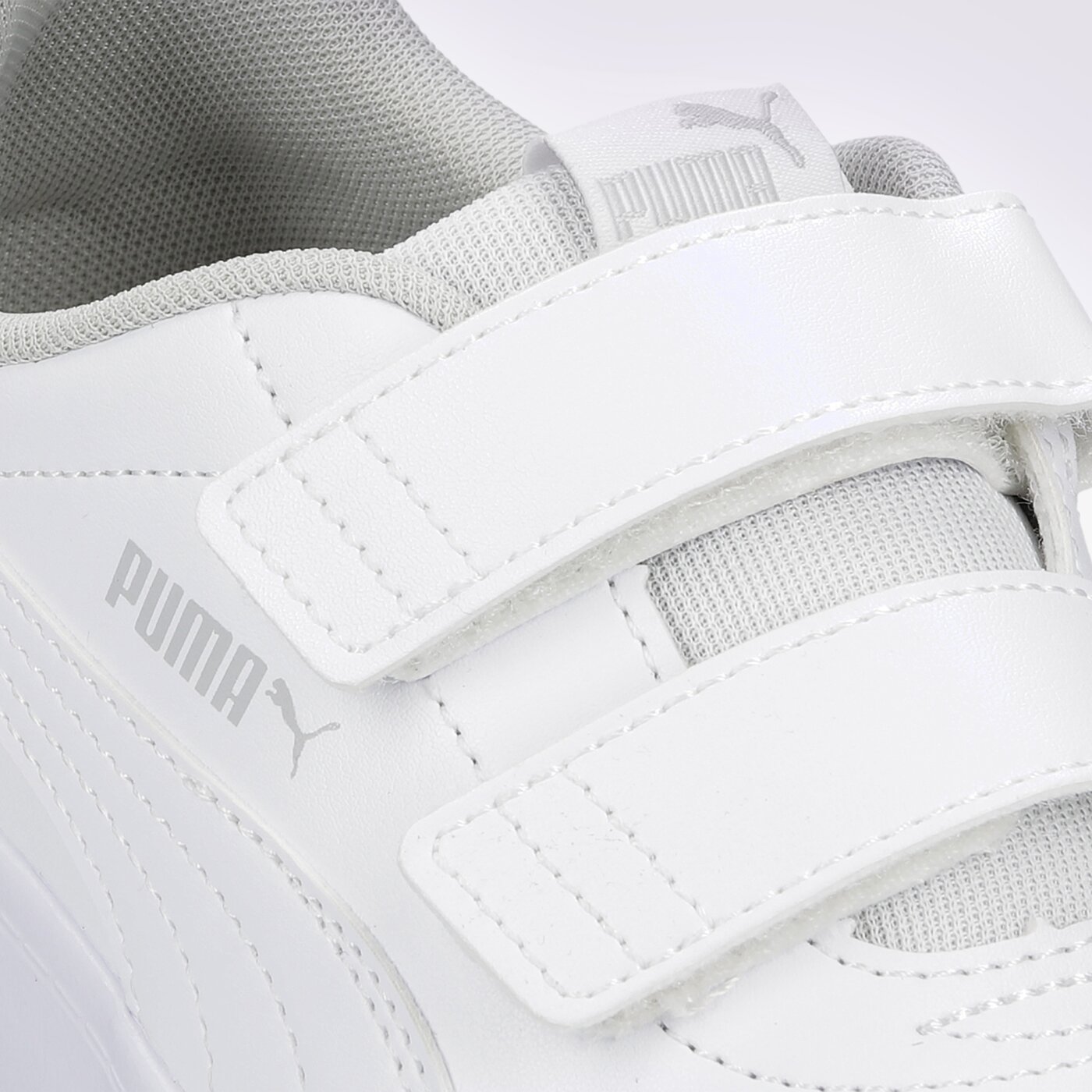 Детски маратонки PUMA COURTFLEX V2 V PS 37154304 цвят бял