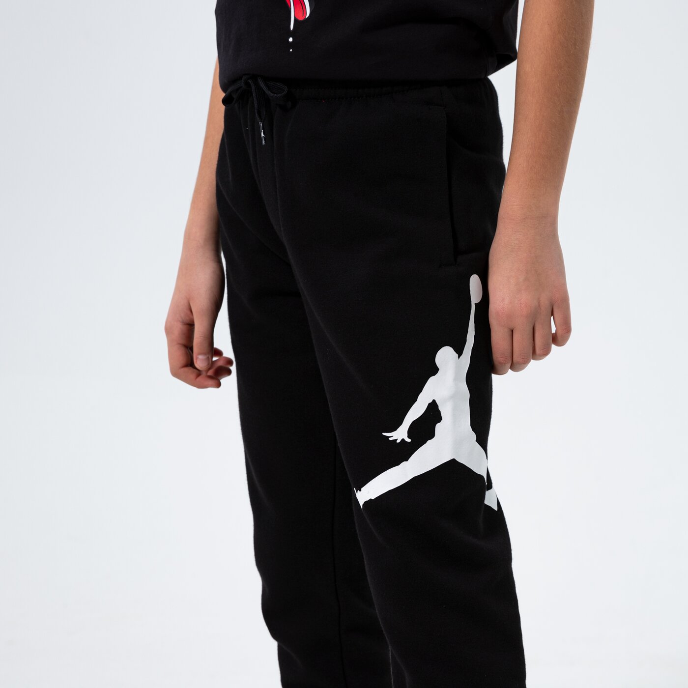 Детски панталони JORDAN ПАНТАЛОНИ JDB JUMPMAN LOGO FLEECE PANT BOY 956327-023 цвят черен