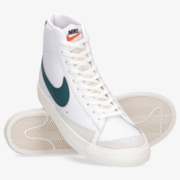 Мъжки маратонки NIKE BLAZER MID '77 VINTAGE bq6806-112 цвят бял