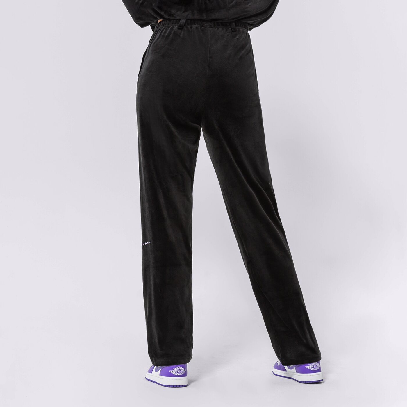 Дамски панталони ELLESSE ПАНТАЛОНИ DIZA TRACK PANT WSHD BLK sgm14166079 цвят черен