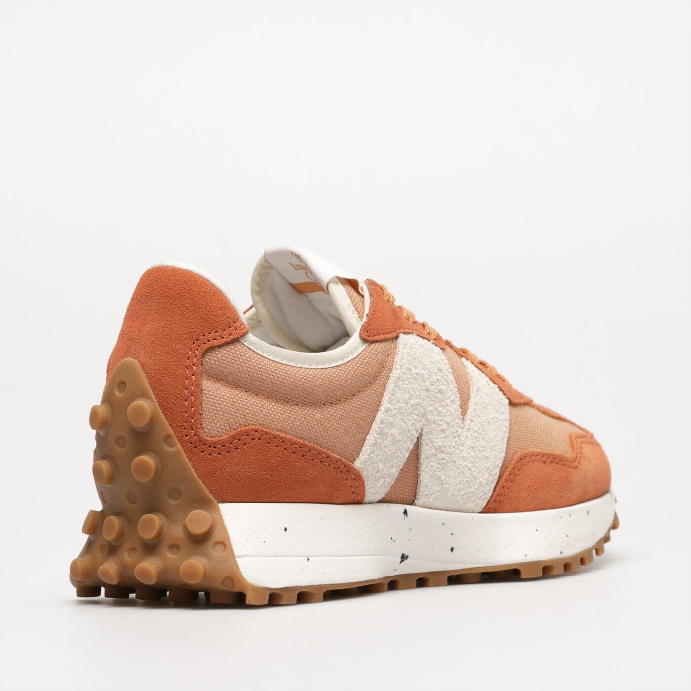 Дамски маратонки NEW BALANCE 327 ws327sm цвят оранжев