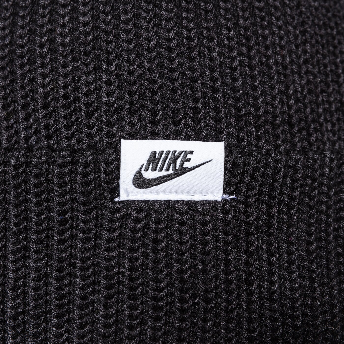 Дамска зимна шапка NIKE ШАПКА U NSW BEANIE CUFFED FUTURA dj6223-010 цвят черен