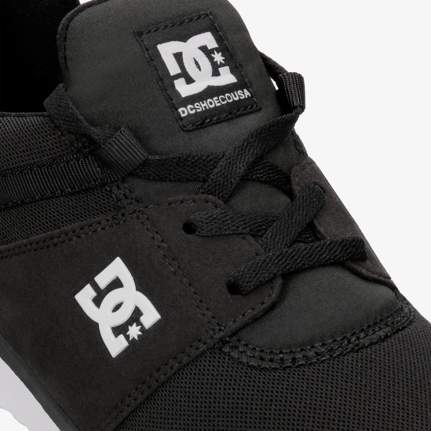 Мъжки маратонки DC HEATHROW adys700071bkw цвят черен