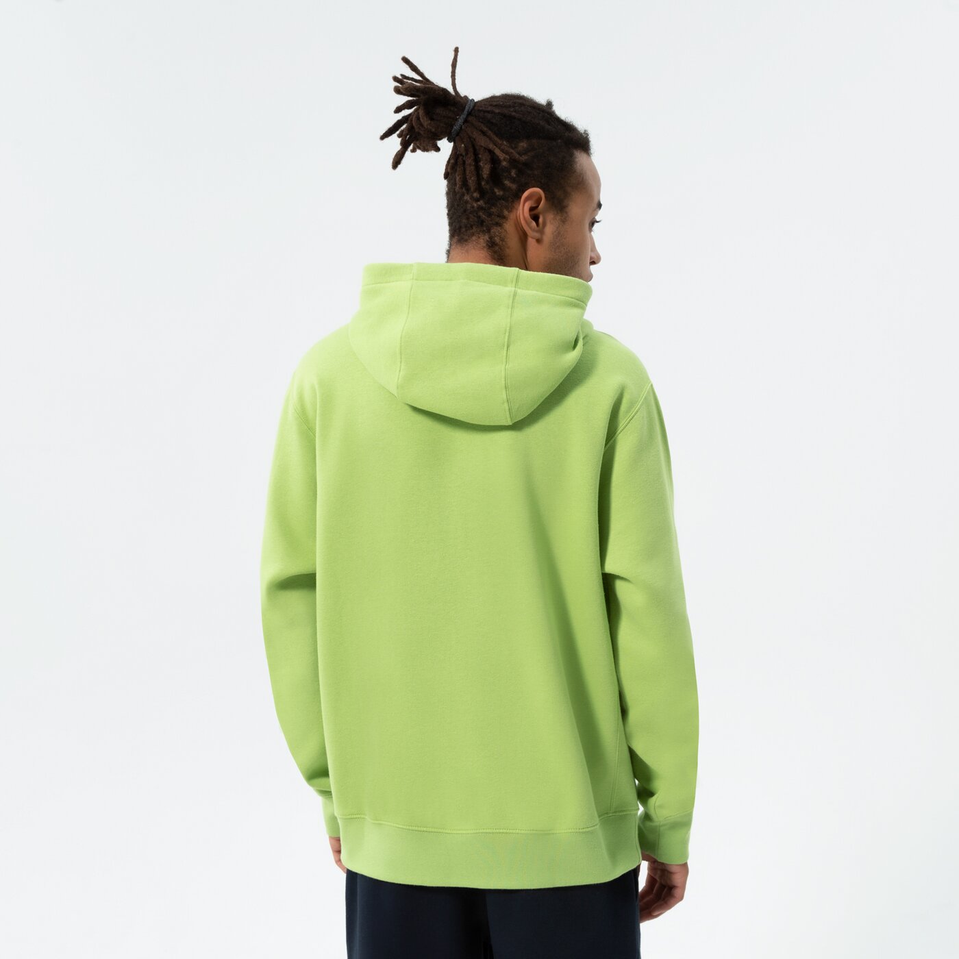 Мъжки суичър NIKE СУИТЧЪР С КАЧУЛКА SPORTSWEAR CLUB FLEECE bv2654-332 цвят зелен