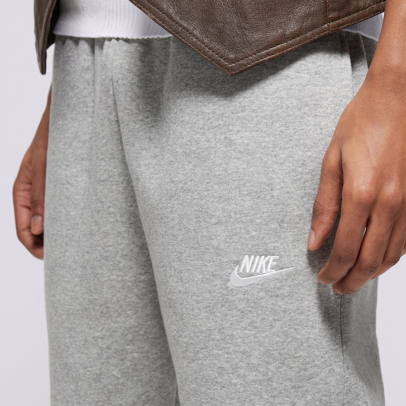 Мъжки панталони NIKE ПАНТАЛОНИ SPORTSWEAR CLUB FLEECE bv2671-063 цвят сив