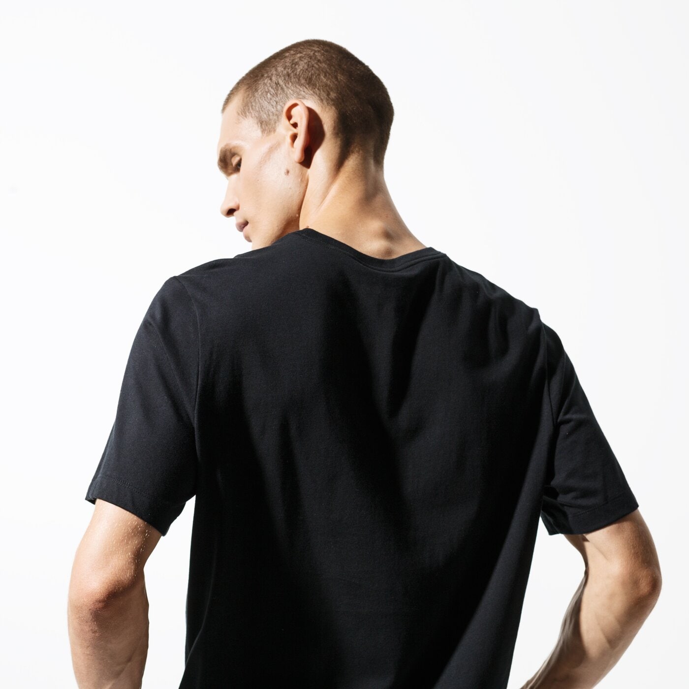 Мъжка тениска NIKE ТЕНИСКА M NSW TEE FTWR PACK 4 bq0072-010 цвят черен