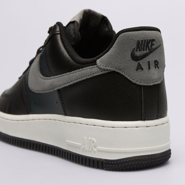 Мъжки маратонки NIKE AIR FORCE 1 '07 LV8 fj4170-004 цвят черен