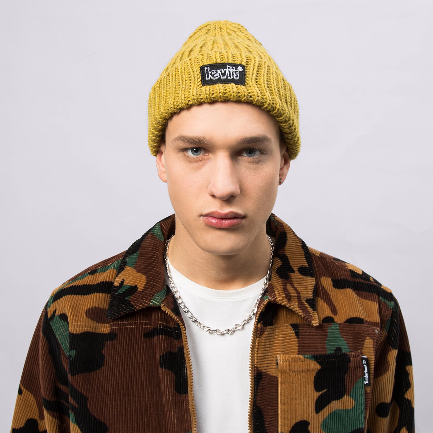 Дамска зимна шапка LEVI'S ШАПКА CHUNKY BEANIE d7257-0006 цвят жълт