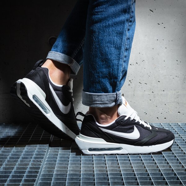 Мъжки маратонки NIKE AIR MAX DAWN dj3624-001 цвят черен