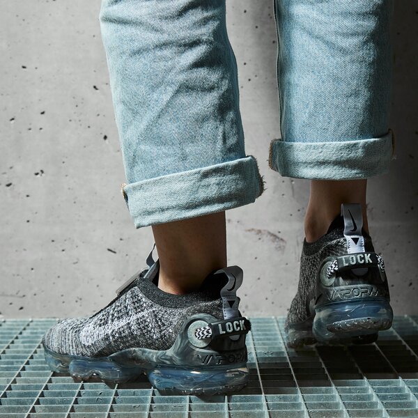Дамски маратонки NIKE W AIR VAPORMAX 2020 FK  ct1933-002 цвят черен