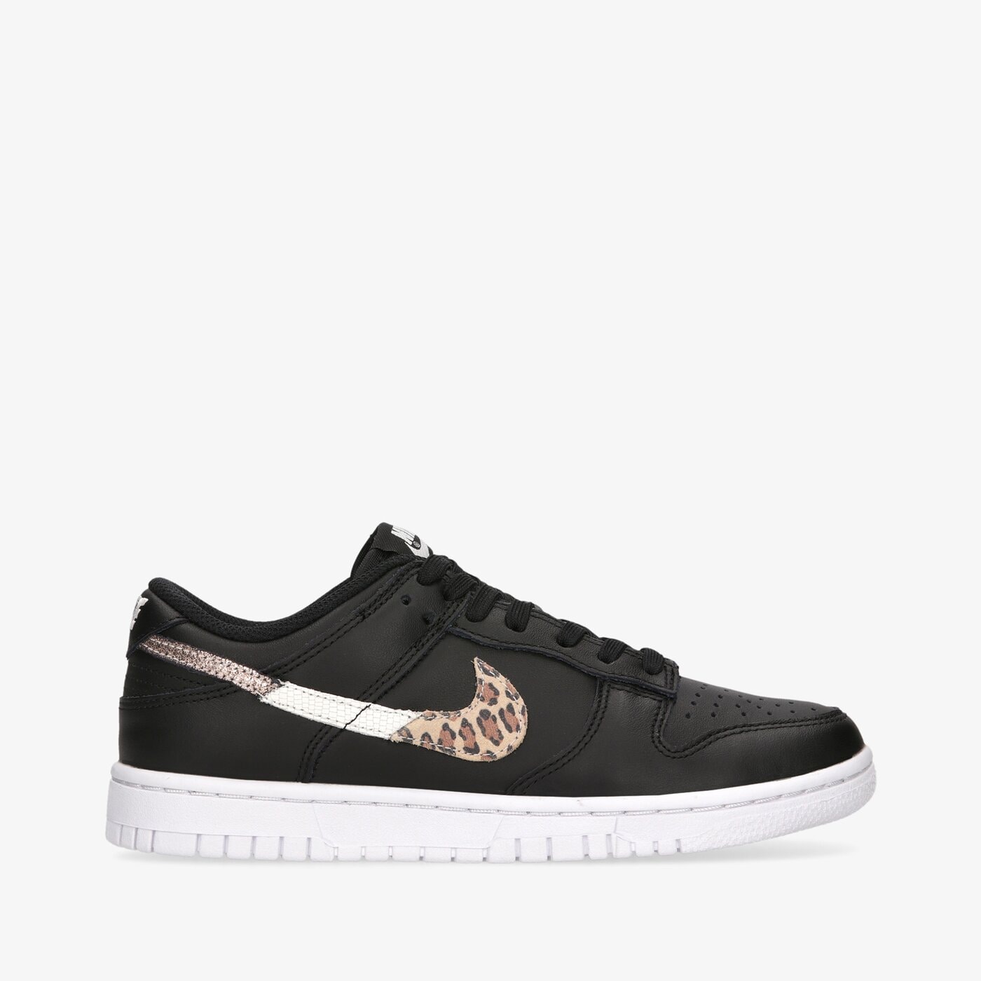 Дамски маратонки NIKE W DUNK LOW SE dd7099-001 цвят черен