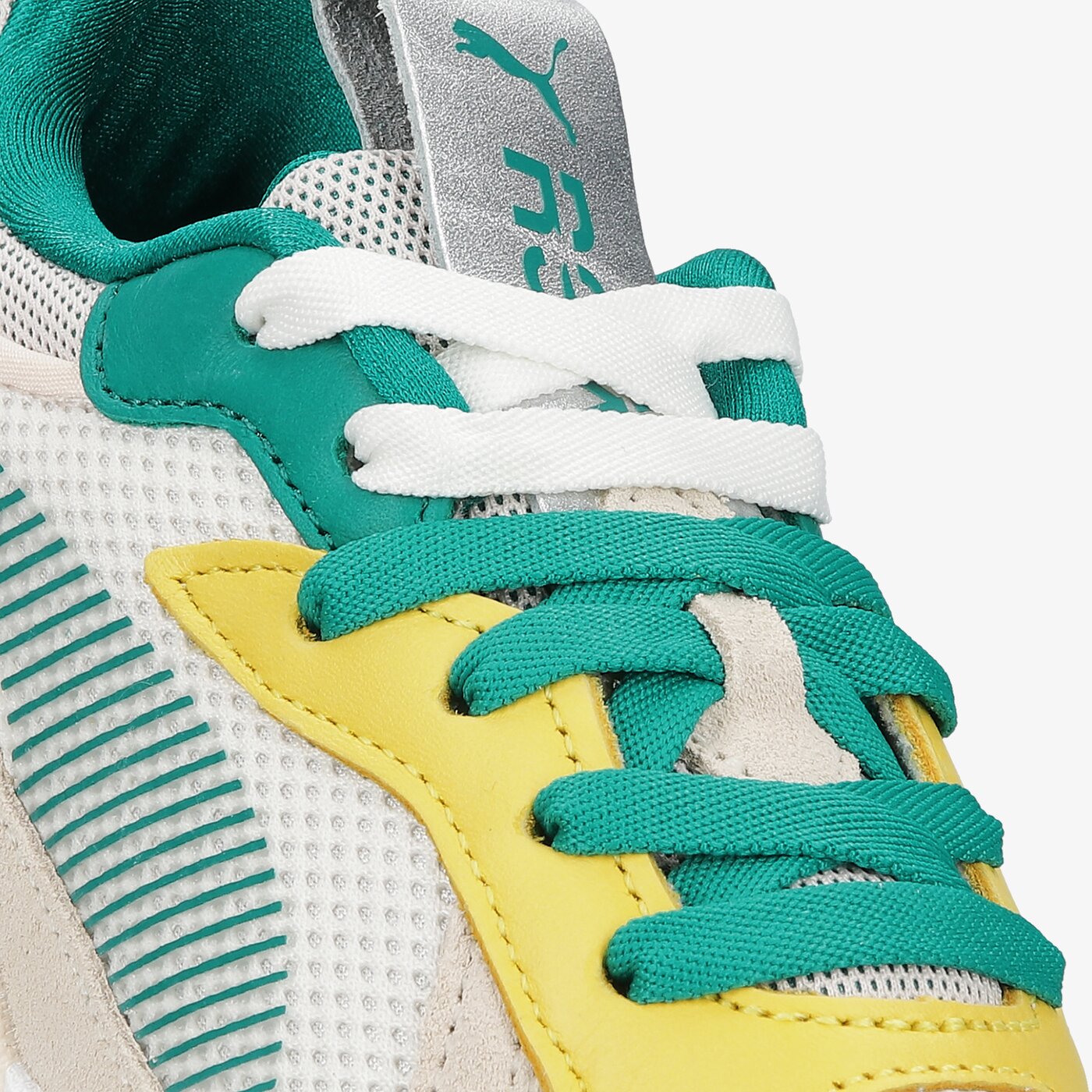 Дамски маратонки PUMA RS-X OQ WN'S 37577701 цвят бежов