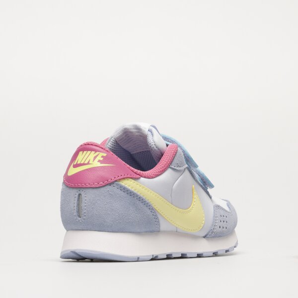 Детски маратонки NIKE MD VALIANT cn8559-407 цвят многоцветен