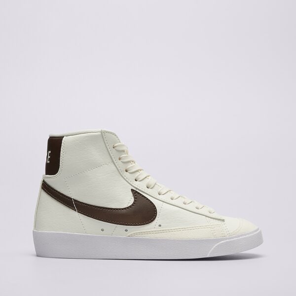 Дамски маратонки NIKE BLAZER MID '77 NEXT NATURE dq4124-107 цвят бежов