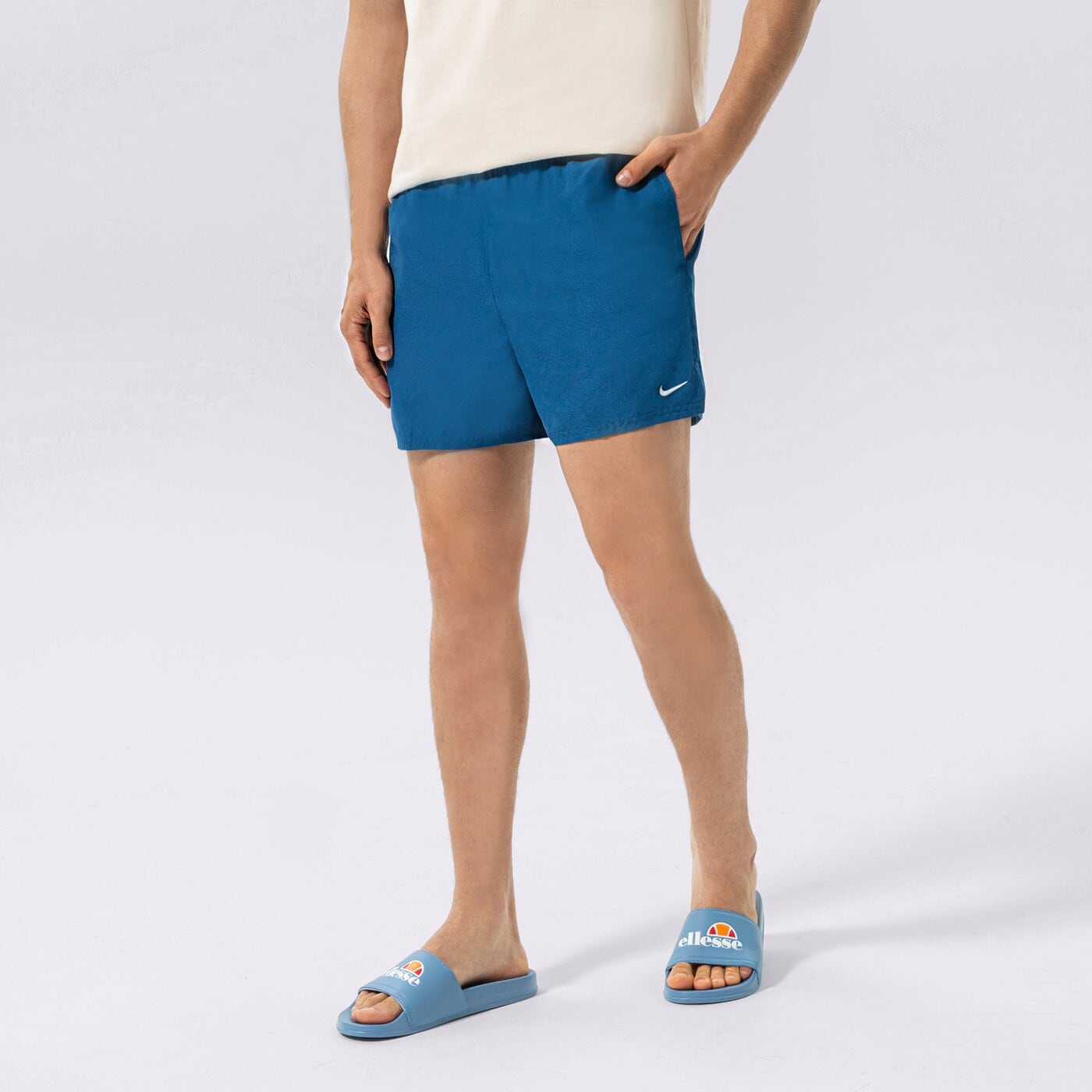 Мъжки къси панталони NIKESWIM ШОРТИ ESSENTIAL 5" nessa560-444 цвят син