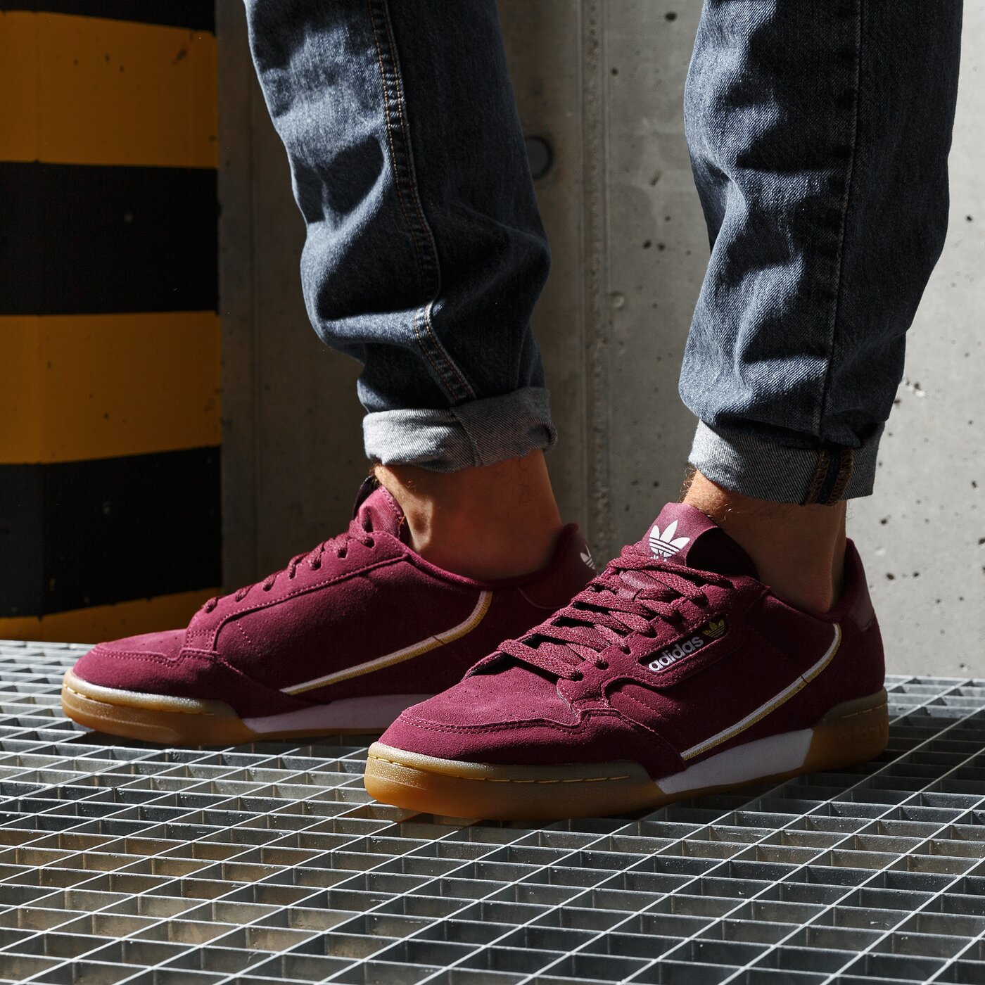 Мъжки маратонки ADIDAS CONTINENTAL 80 bd7651 цвят бордо