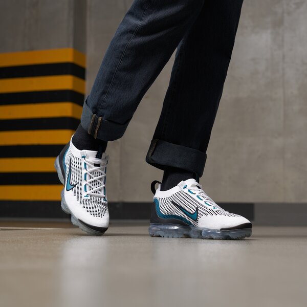 Мъжки маратонки NIKE VAPORMAX 2021 FK dq3974-100 цвят бял