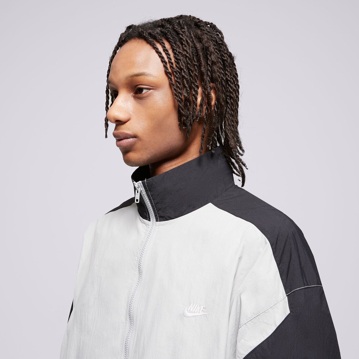 Мъжко преходно яке NIKE ЯКЕ НАЙЛОН M NK CLUB WVN TRK JKT OS hq6109-077 цвят многоцветен