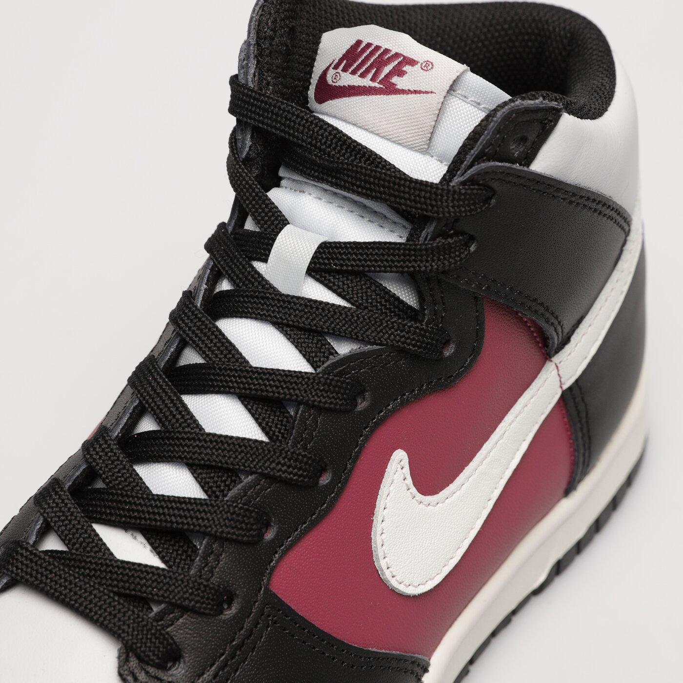 Дамски маратонки NIKE DUNK HIGH  dd1869-005 цвят многоцветен