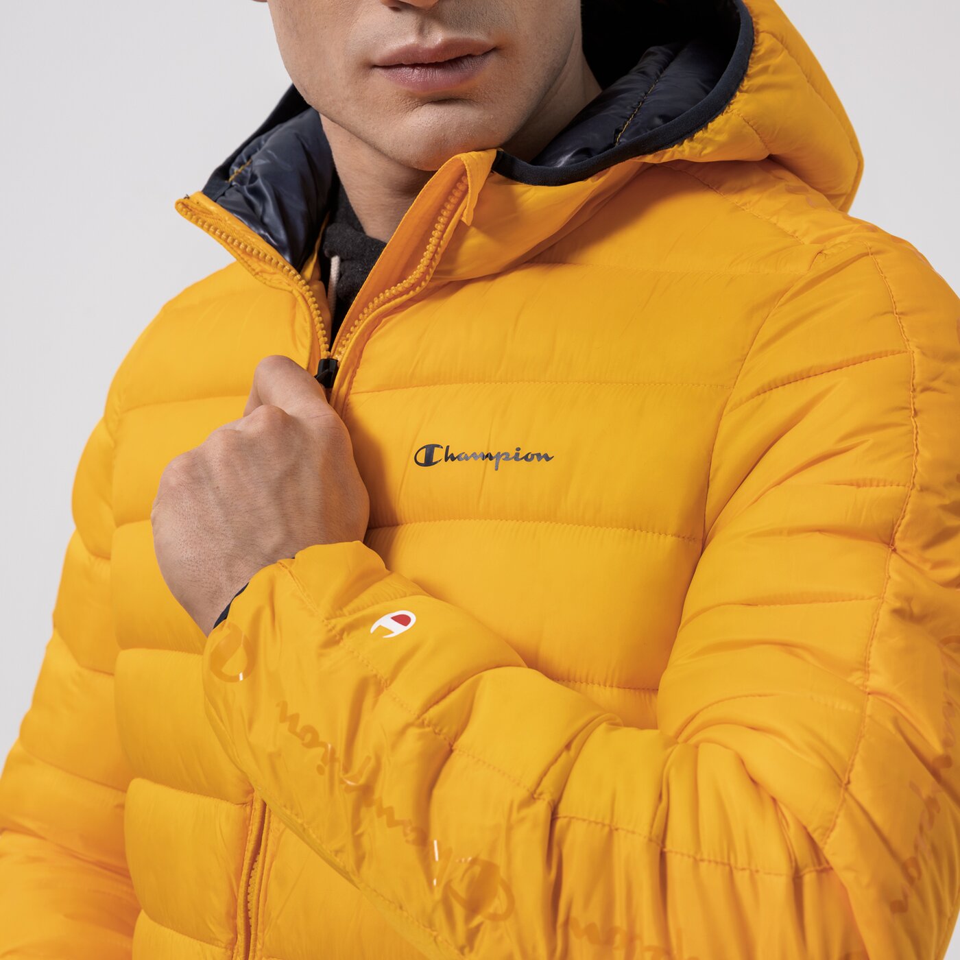 Мъжко зимно яке CHAMPION ЯКЕ ЗИМНО HOODED JACKET 216647ys041 цвят жълт