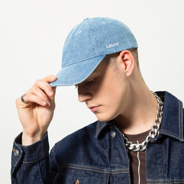 Дамска шапка с козирка LEVI'S ШАПКА ESSENTIAL CAP d75890003 цвят син