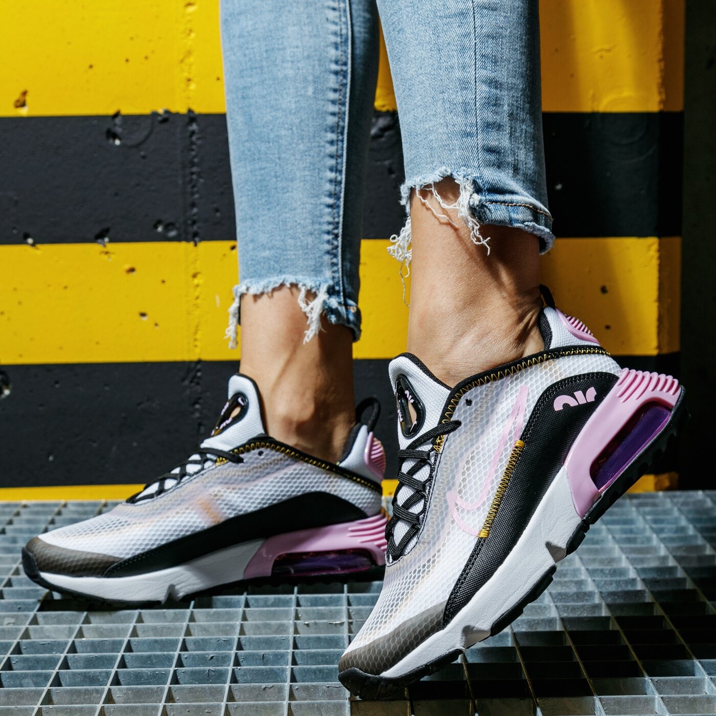 Детски маратонки NIKE AIR MAX 2090  cj4066-104 цвят бял