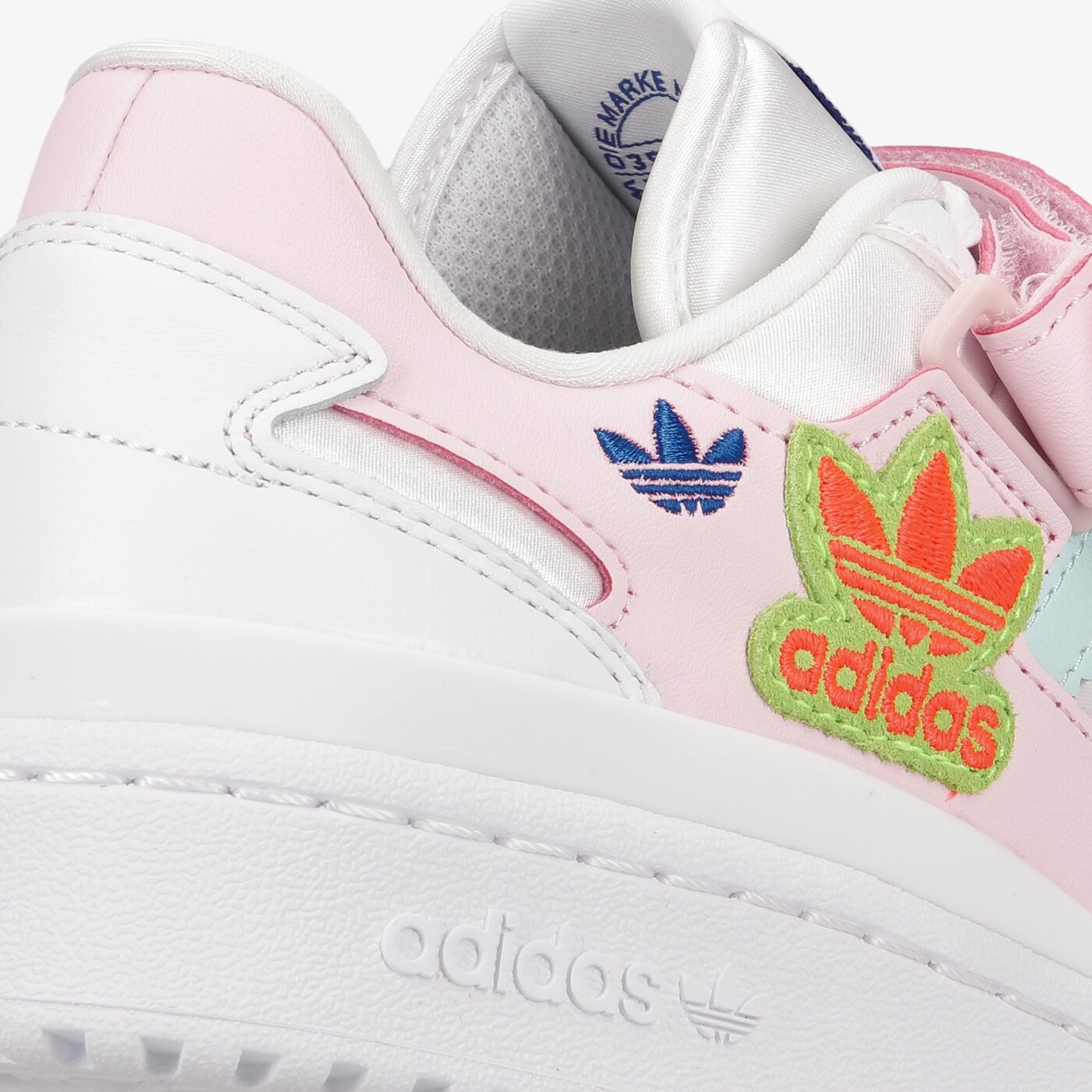 Дамски маратонки ADIDAS FORUM LOW W h05118 цвят бял