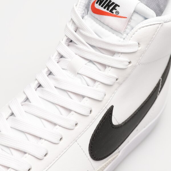 Детски маратонки NIKE BLAZER MID '77 da4086-108 цвят бял