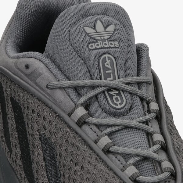 Дамски маратонки ADIDAS OZELIA gx3254 цвят черен