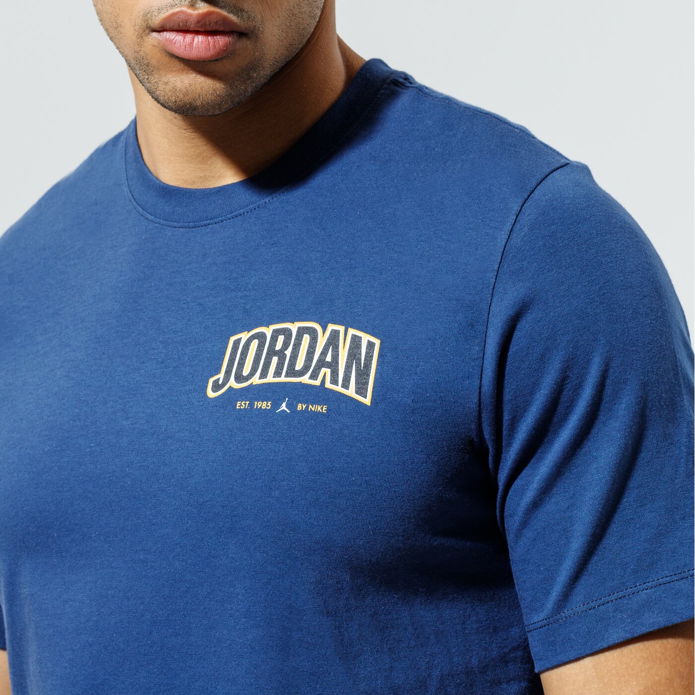 Мъжка тениска JORDAN ТЕНИСКА M J JMPMN GFX SS CREW dm3217-410 цвят тъмносин