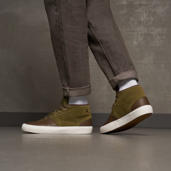 Мъжки маратонки JORDAN SERIES MID  da8026-331 цвят каки