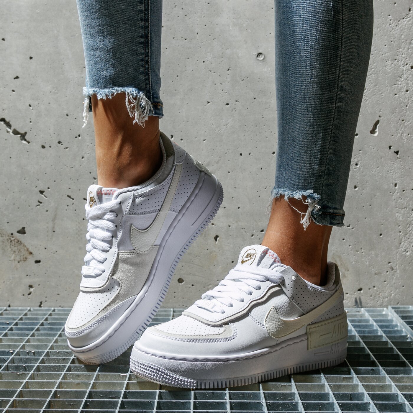 Дамски маратонки NIKE WMNS AF1 SHADOW cz8107-100 цвят бял