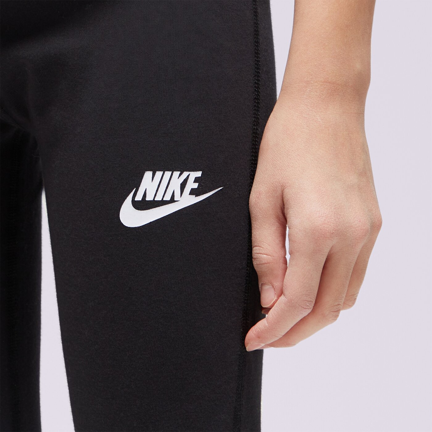 Детски панталони NIKE ПАНТАЛОНИ G NSW FAVORITES TGHT FLARE LBR GIRL fj6169-010 цвят черен