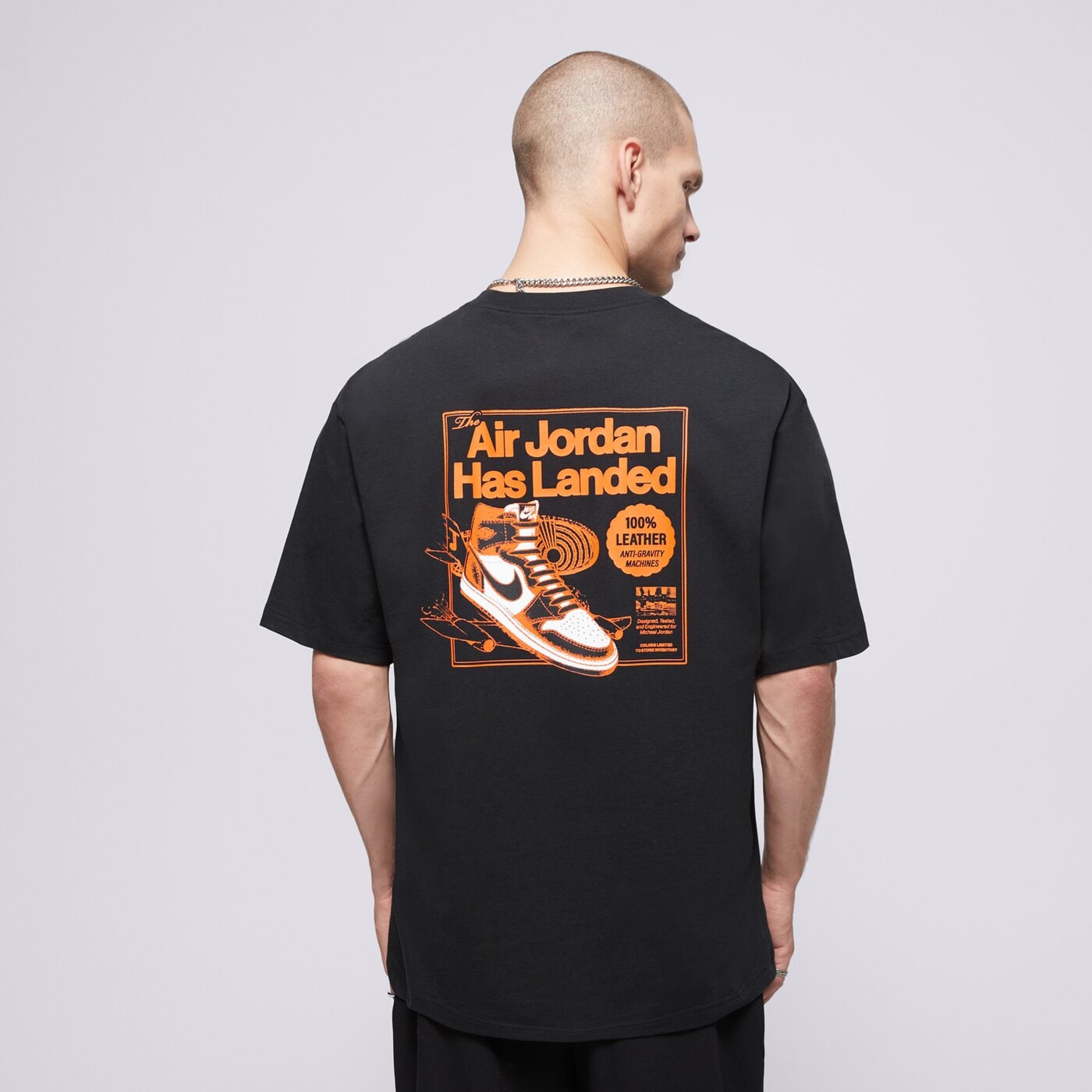 Мъжка тениска JORDAN ТЕНИСКА M J NC AJ1 AD SS CREW hq8972-010 цвят черен