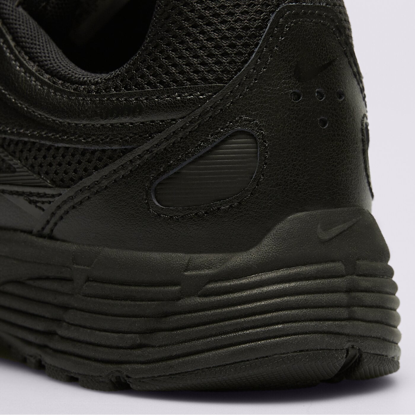 Детски маратонки NIKE P-6000 hv5064-011 цвят черен