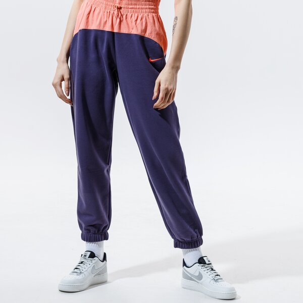 Дамски панталони NIKE ПАНТАЛОНИ SPORTSWEAR ICON CLASH cz8172-573 цвят виолетов