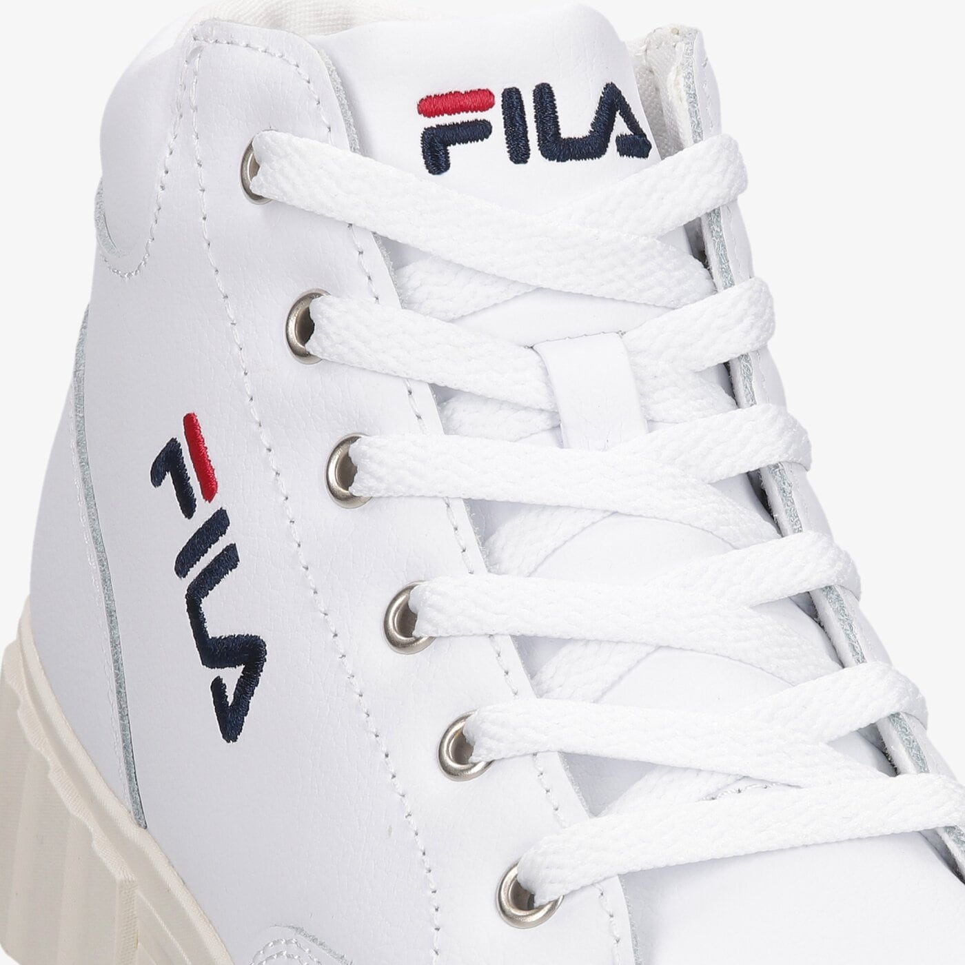 Дамски маратонки FILA SANDBLAST L MID WMN 10113771fg цвят бял